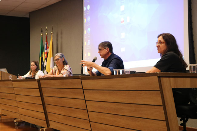 Prof. Dr. Valmir Mendes fala sobre a docência com os licenciandos.