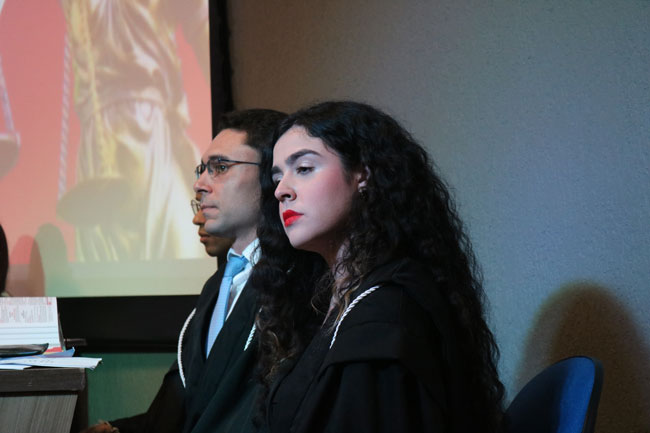 Alunos durante simulação.